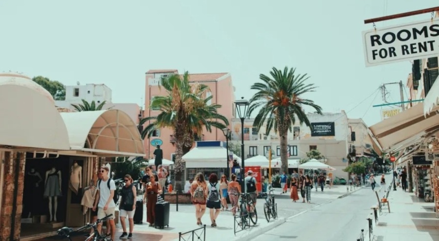 Türkler Yunanistan'a akın ediyor