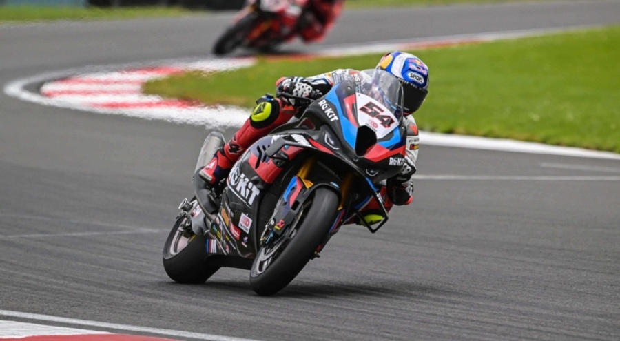 Toprak Razgatlıoğlu, Çekya etabında ilk yarışı birinci bitirdi