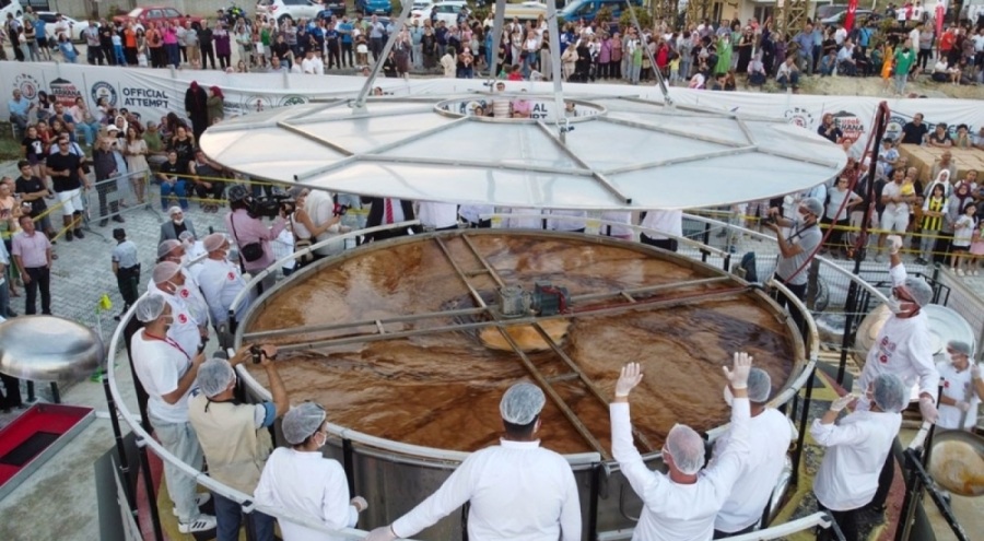 Tarhana çorbası Guinness Rekorlar Kitabı'na girdi!