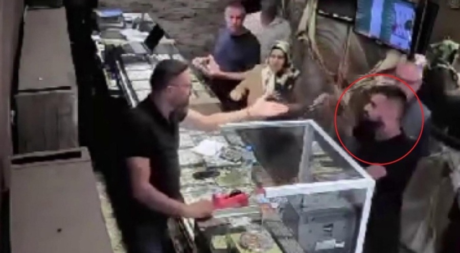 Madde bağımlısı adam ortalığı birbirine kattı