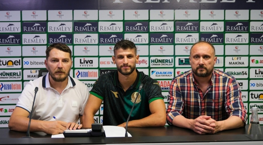 Sakaryaspor Kahraman Demirtaş'ı kadrosuna dahil etti