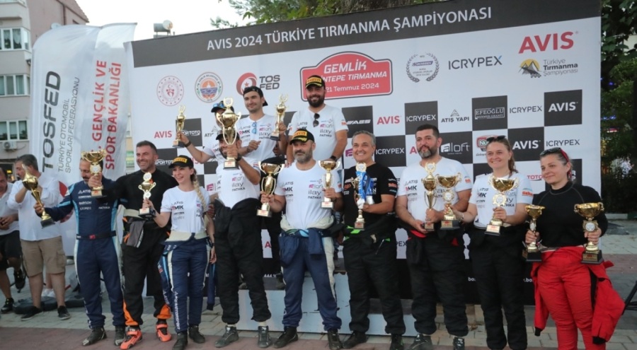 Bursa Gemlik'te rüzgârla yarıştılar