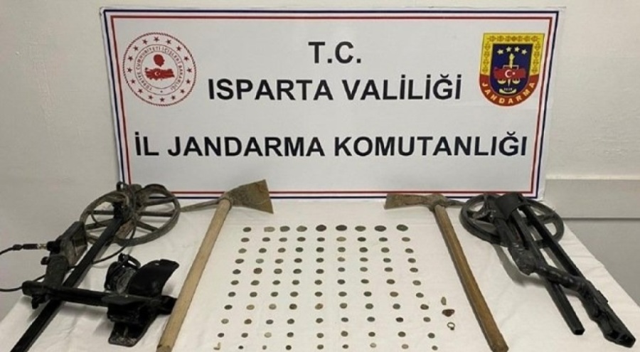 Tarihi eser operasyonu! 102 adet tarihi eser ele geçirildi