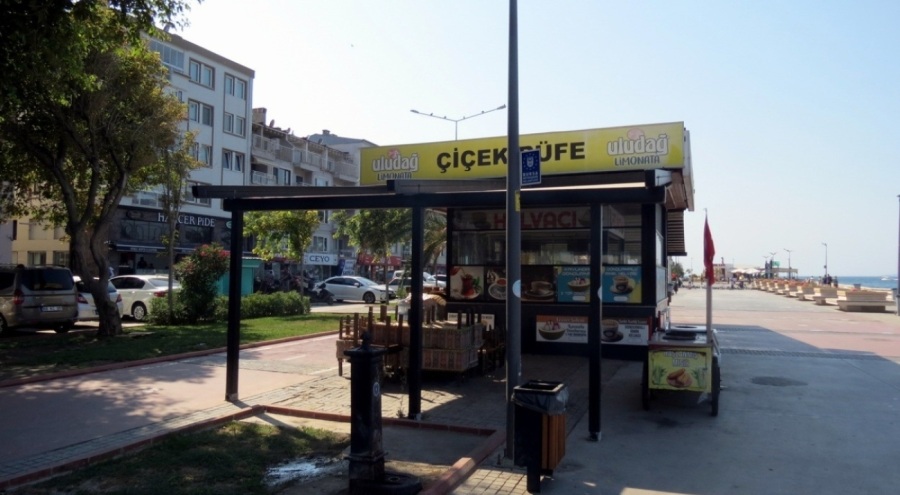 Bursa'da hesaba itiraz eden müşteri büfe sahibini kalbinden bıçaklayarak öldürdü!