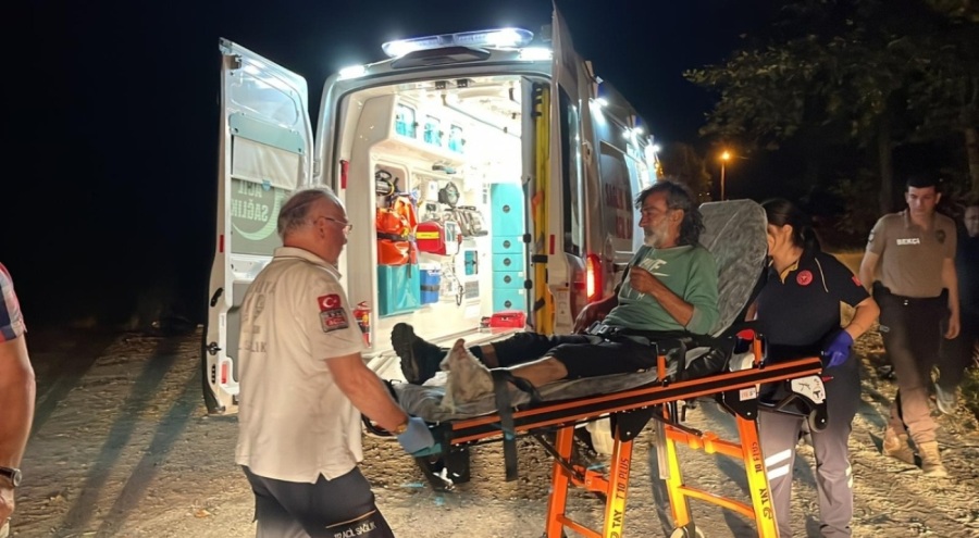 Dereye düşen kişi hastaneye kaldırıldı