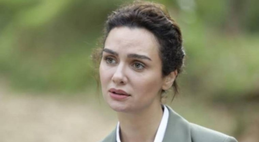 Birce Akalay hayranlarını korkuttu