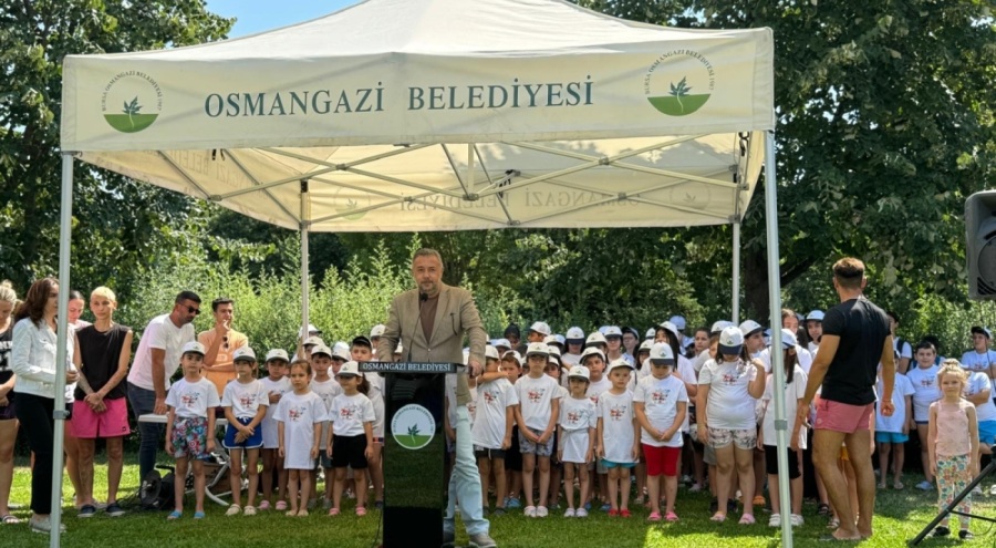Osmangazi'de genç yüzücüler sertifikalarını aldı