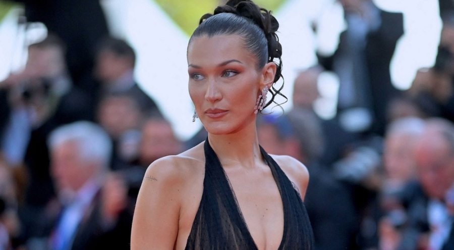 Bella Hadid kararı sonrası Adidas'a boykot çağrısı
