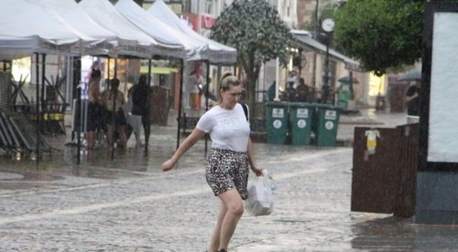 Edirne'de gök gürültülü sağanak bekleniyor