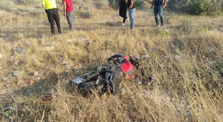 Bursa'da motosiklet faciası 2 genç ağır yaralı