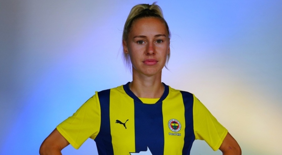Fenerbahçe Kadın Futbol Takımından çifte imza!