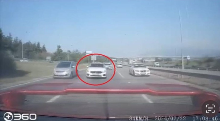 Bursa'da makas atıp trafiği böyle tehlikeye soktu
