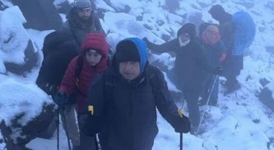 Ağrı Dağı tırmanışında 2 arkadaşı hayatını kaybetti! Ölümden nasıl kurtulduğunu anlattı