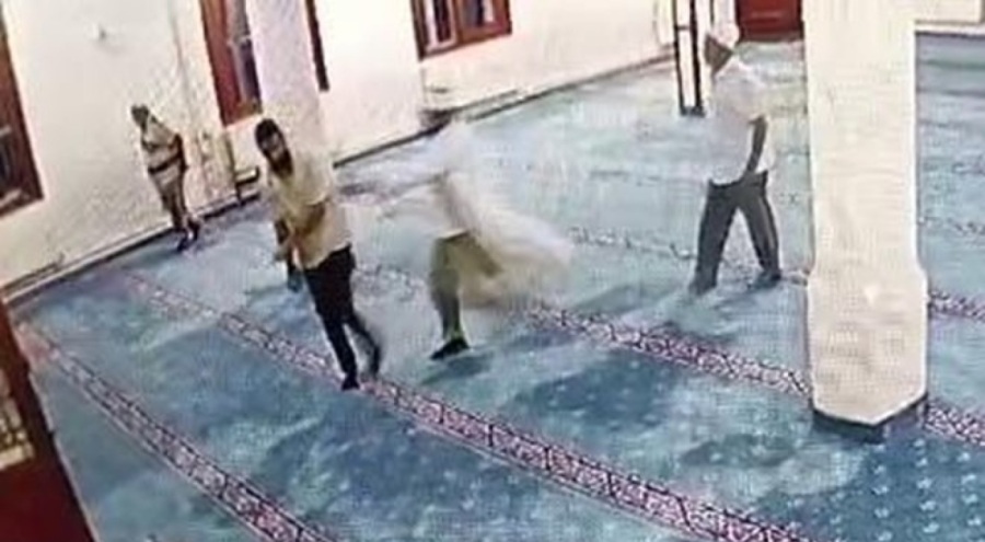 Camide intiharı imam engelledi