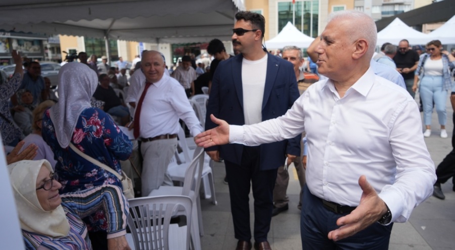 Başkan Bozbey makamını Mustafakemalpaşa'ya taşıdı