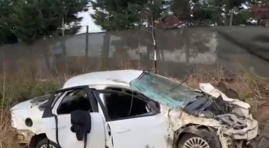 Otomobil tarlaya uçtu: 1 ölü, sürücü yaralı