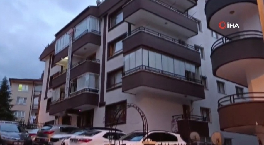 Ankara'da dehşet: Annesini defalarca bıçakladı