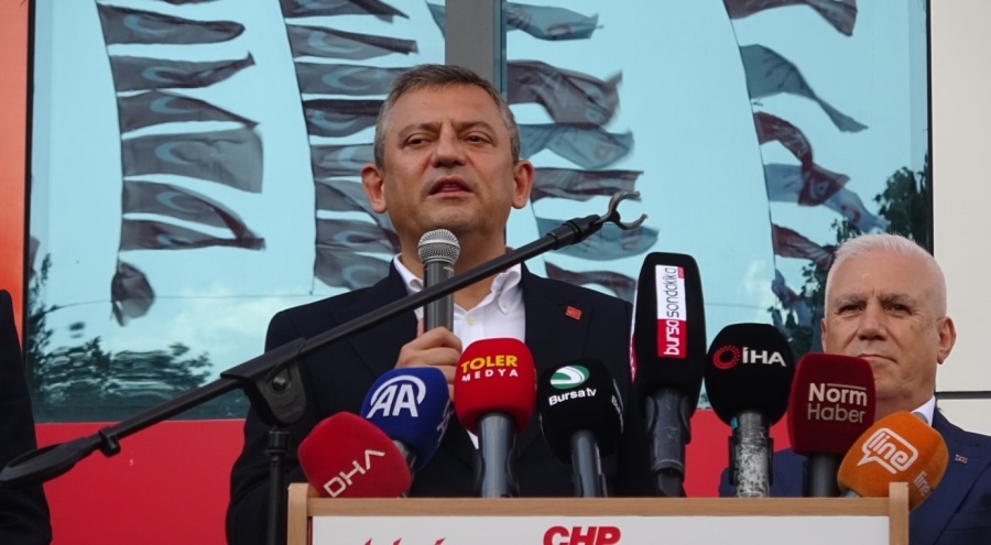 Özgür Özel Bursa'da: Kavga ederek değil çalışarak yükseliyoruz