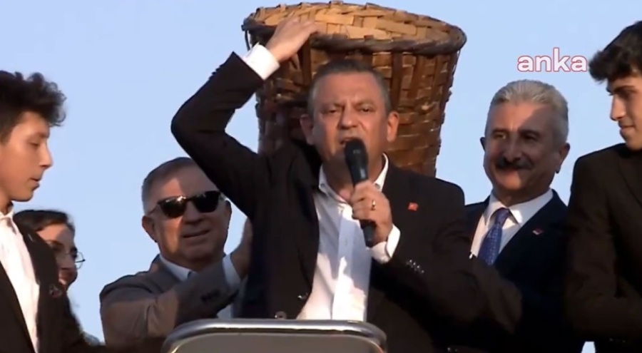 Özgür Özel Mudanya'da küfeyi sırtladı: Biz, bu milleti taşırız, getir sandığı!