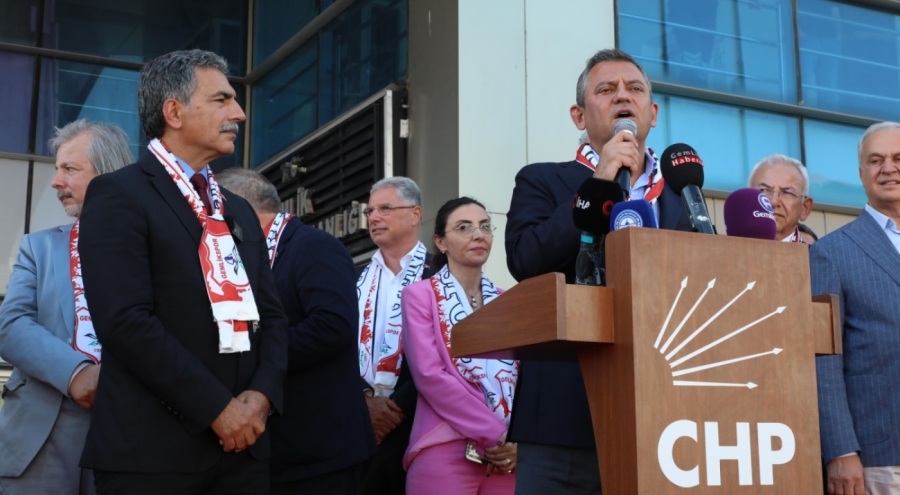 CHP Genel Başkanı Özgür Özel Gemlik'te kentsel dönüşüme dikkat çekti