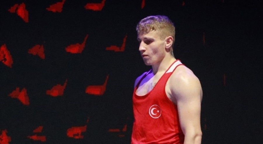 Milli boksör Kaan Aykutsun, son 16 turuna yükseldi