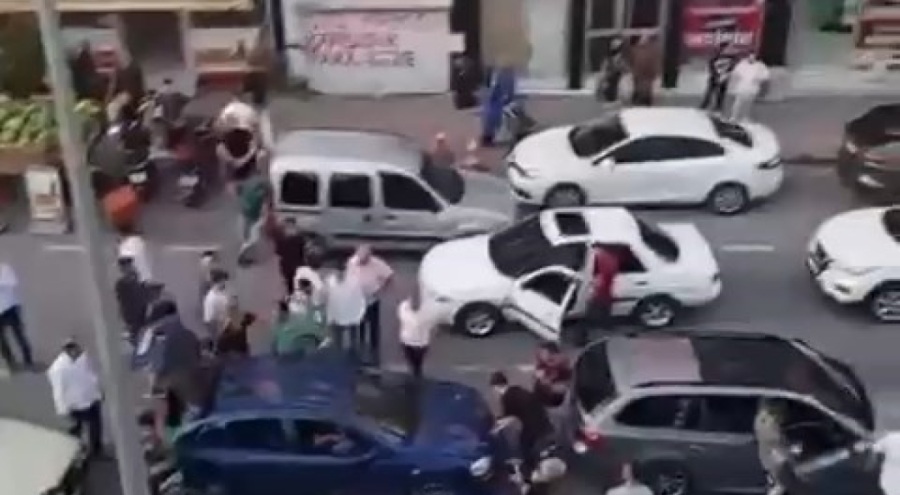 Bursa'da düğün konvoyu kaza yaptı, ortalık karıştı