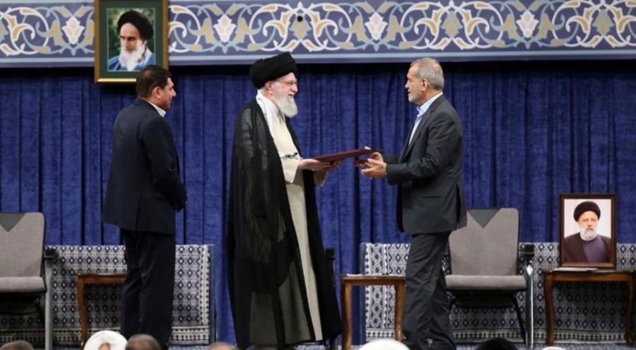 İran'ın yeni Cumhurbaşkanı Pezeşkiyan mazbatasını aldı