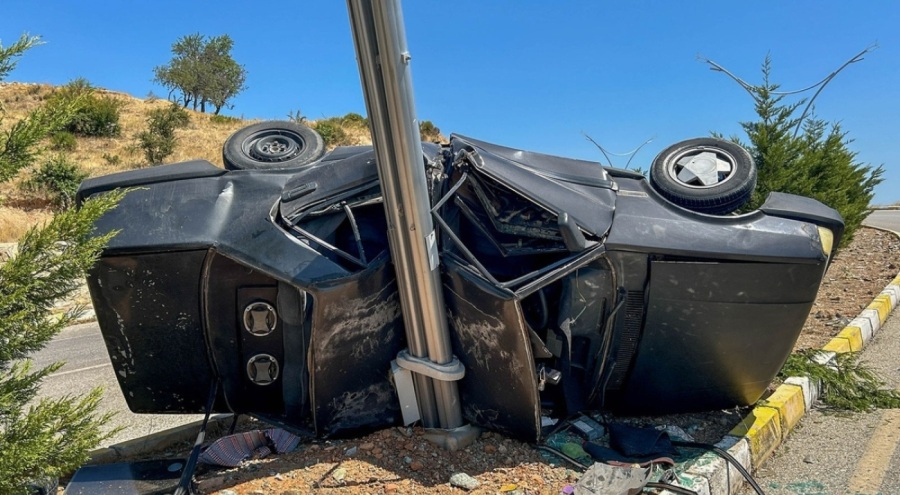 Uşak'ta trafik kazasında 5 kişi yaralandı