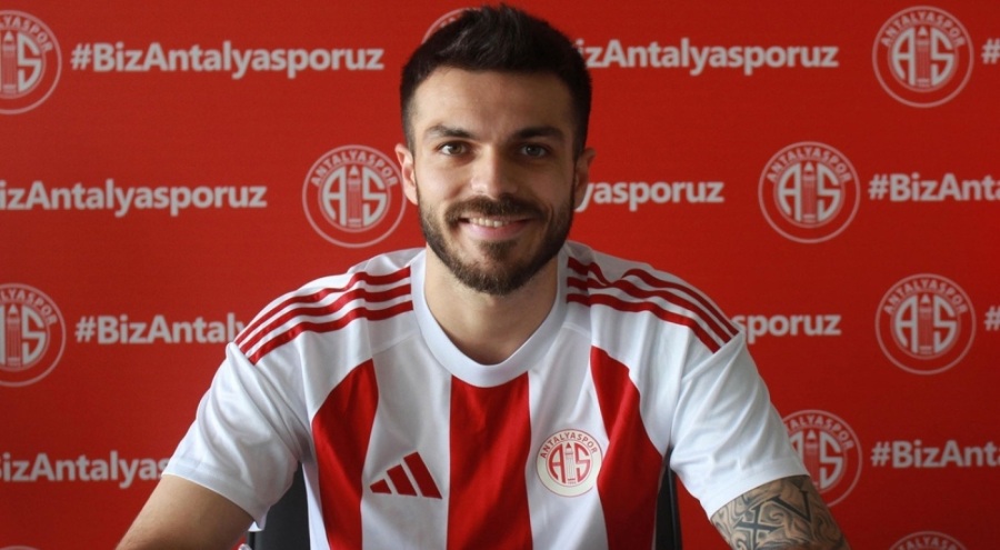 Abdullah Yiğiter Antalyaspor'a dahil oldu