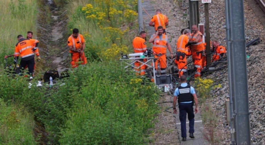 Fransa'da telefon operatörlerini hedef alan saldırı