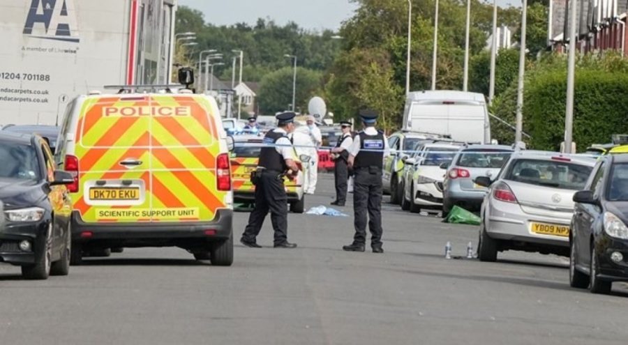 İngiltere'de bıçaklı saldırı: 2 çocuk öldü, 9 kişi yaralandı
