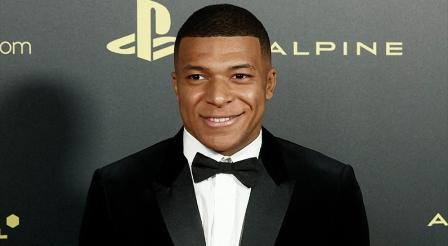 Kylian Mbappe futbol kulübü satın alıyor