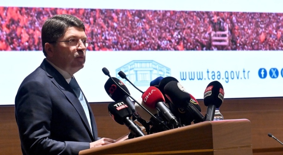 Bakan Tunç: Tuğrul Türkeş, istediği zaman Osman Kavala ile görüşebilir