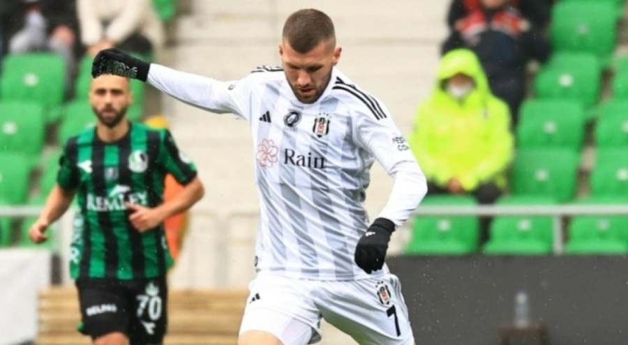 Beşiktaş'ta iki futbolcu için karar verildi!