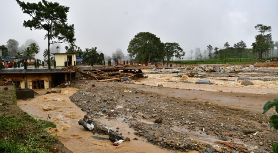 Hindistan'da heyelan felaketi: Can kaybı 108'e çıktı