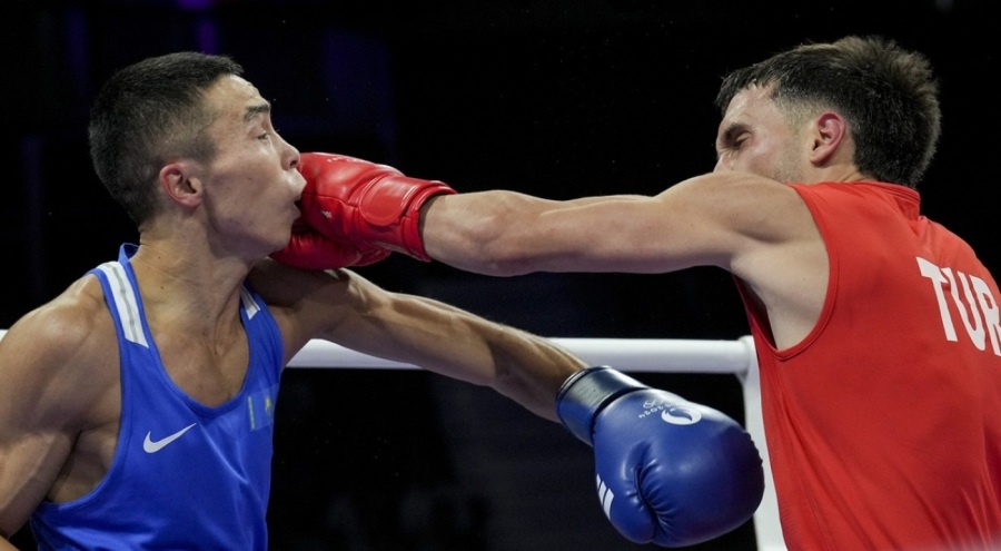 Milli boksör Samet Gümüş olimpiyatlara son 16 turunda veda etti