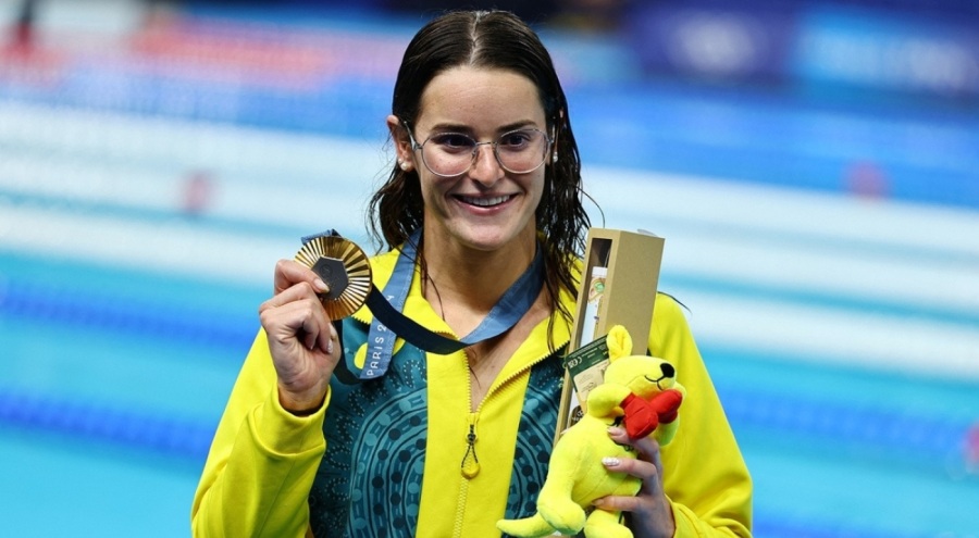 Kaylee McKeown olimpiyat rekoru kırarak şampiyon oldu