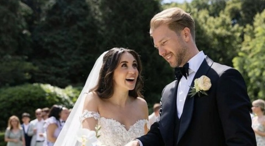 Karsu Dönmez ile Mike Schrama evlendi