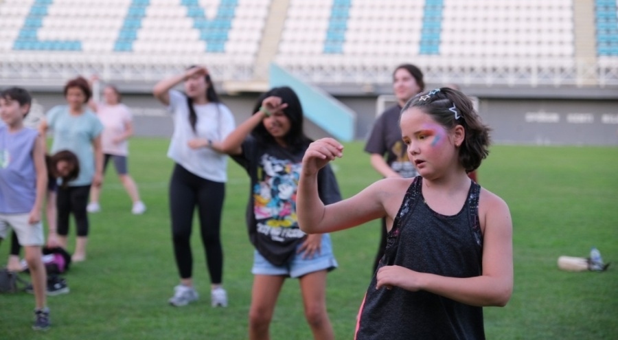 Nilüferliler açık havada zumba ile hem eğlendi hem spor yaptı
