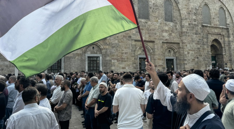 Bursa'da Hamas lideri Heniyye için dua edildi