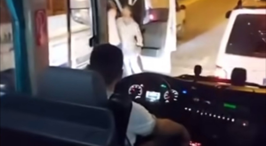 Bursa'da boş olan trafikte yol için kavga ettiler