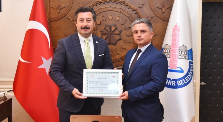 Bursa Yenişehir canlı hayvan pazarı kapatılmaktan kurtarıldı