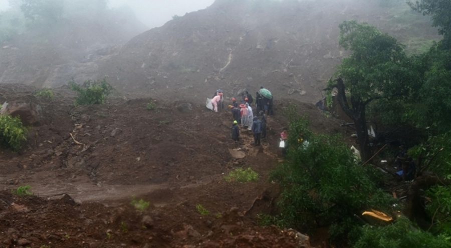 Hindistan'daki toprak kaymalarında ölü sayısı 194'e yükseldi