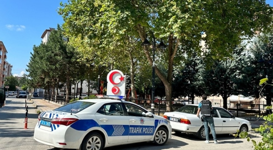 Madde bağımlısı dehşeti! Annesini rehin aldı, bir polisi şehit etti