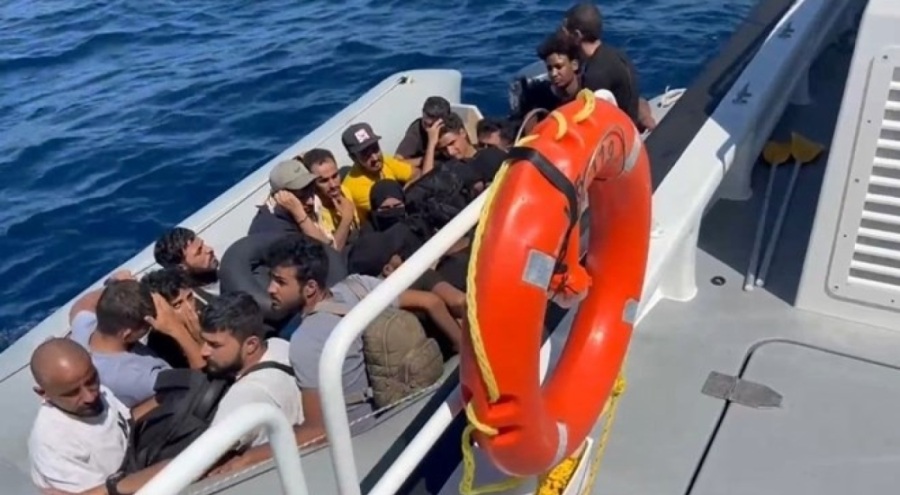 Çanakkale açıklarında 36 kaçak göçmen yakalandı