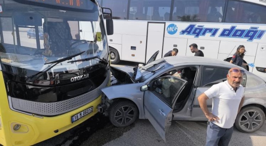 Bursa'da zincirleme kaza kamerada!