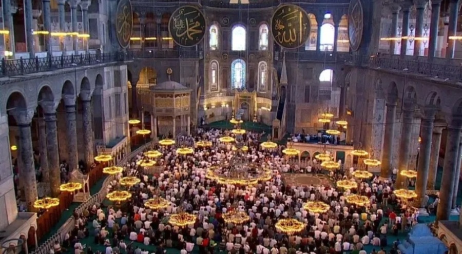 Ayasofya'da Haniye için gıyabi cenaze namazı