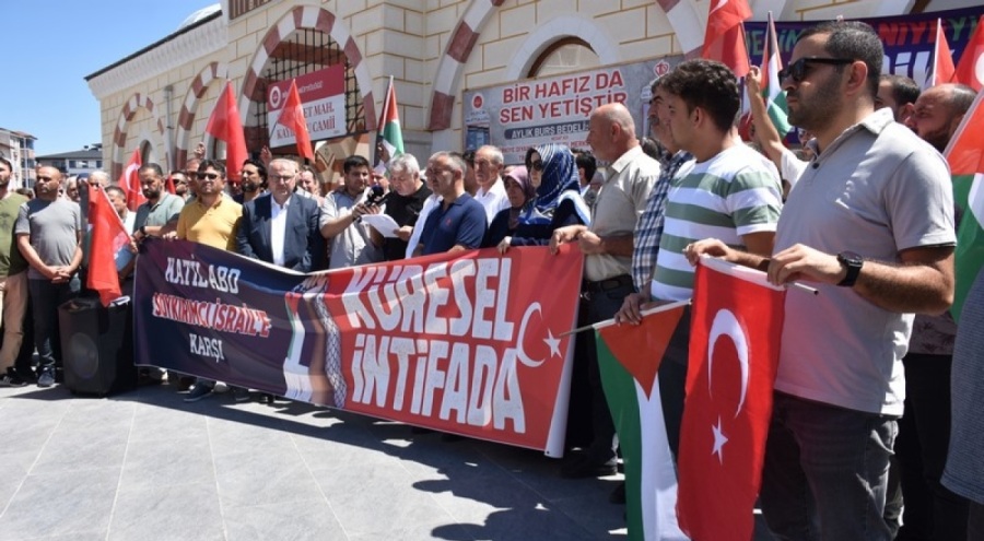 Bursa'da Heniyye için gıyabi cenaze namazı kılındı