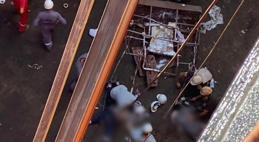 Tersanede platform kopması sonucu iki işçi düşerek can verdi