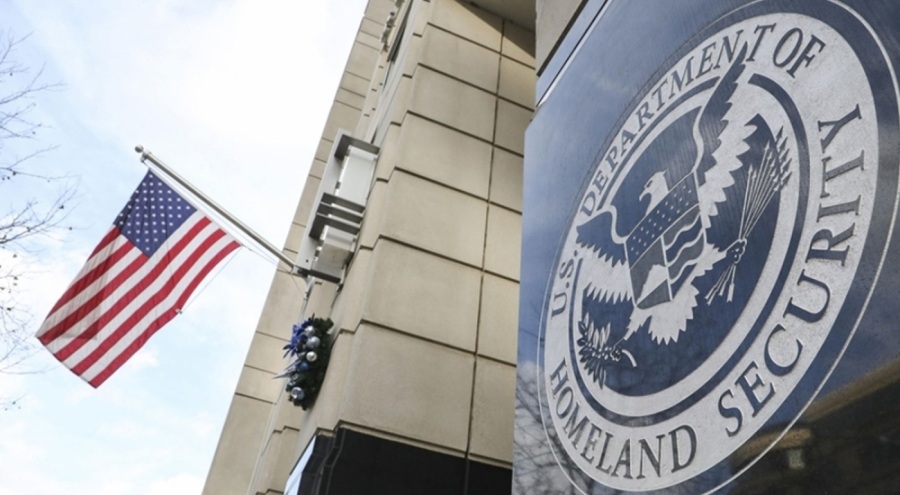 ABD, 4 ülke vatandaşlarının girişlerini geçici olarak durdurdu